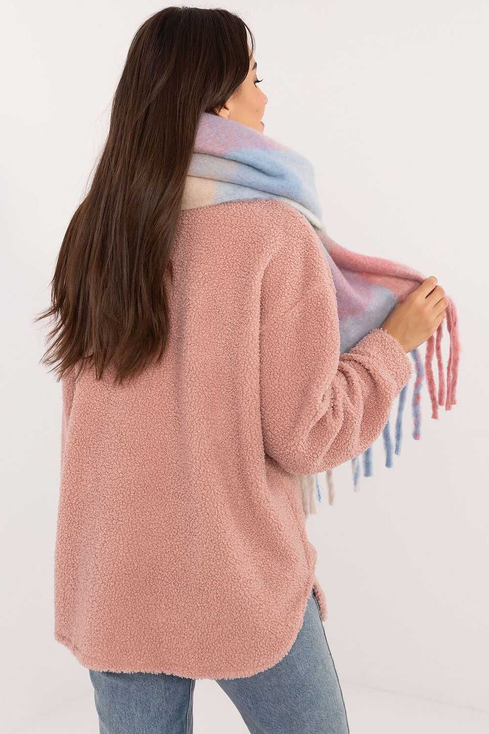 Shawl model 203177 AT 203177_1172600 96 kr AT Fashion Nordic