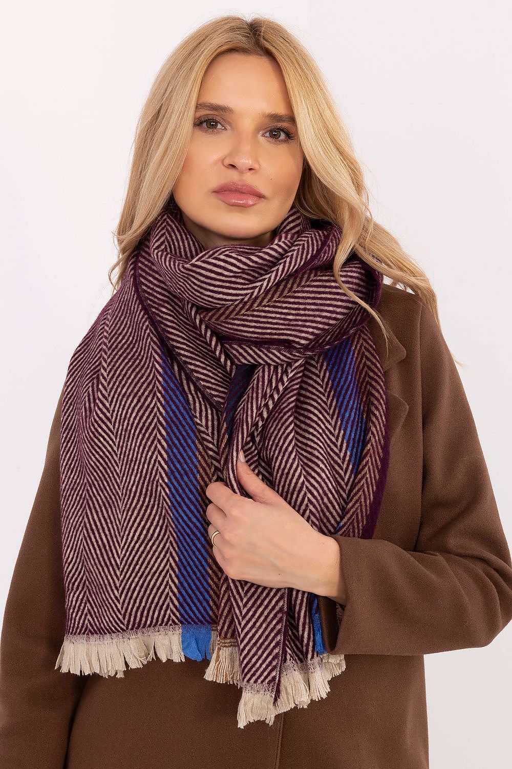 Shawl model 206037 AT 206037_1187724 96 Fashion & Accessories Fashion Nordic