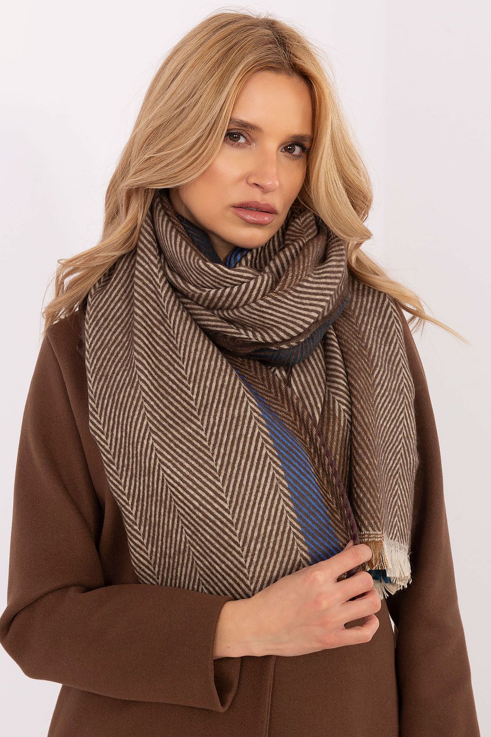 Shawl model 206037 AT 206037_1187724 96 Fashion & Accessories Fashion Nordic