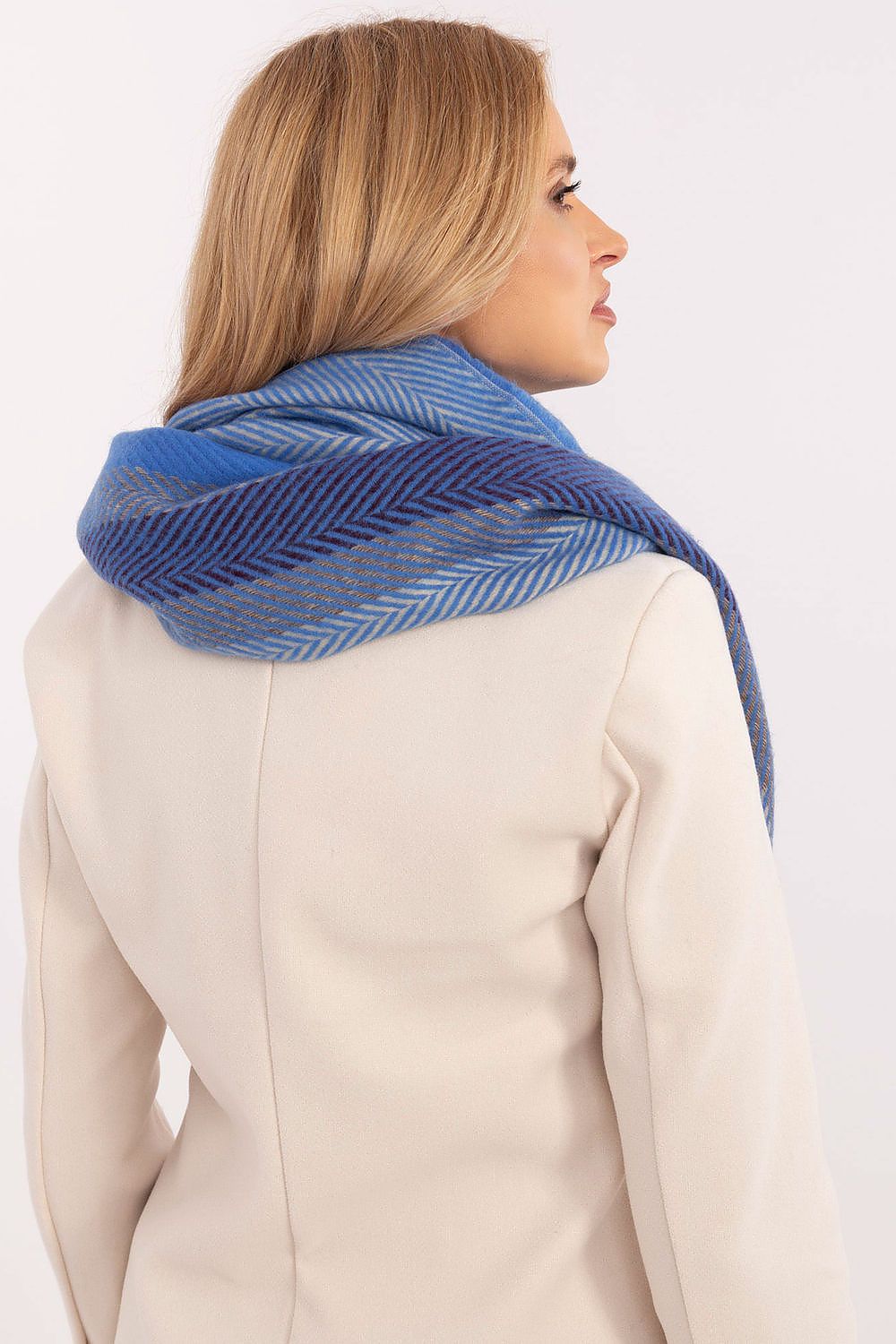 Shawl model 206037 AT 206037_1187724 96 Fashion & Accessories Fashion Nordic