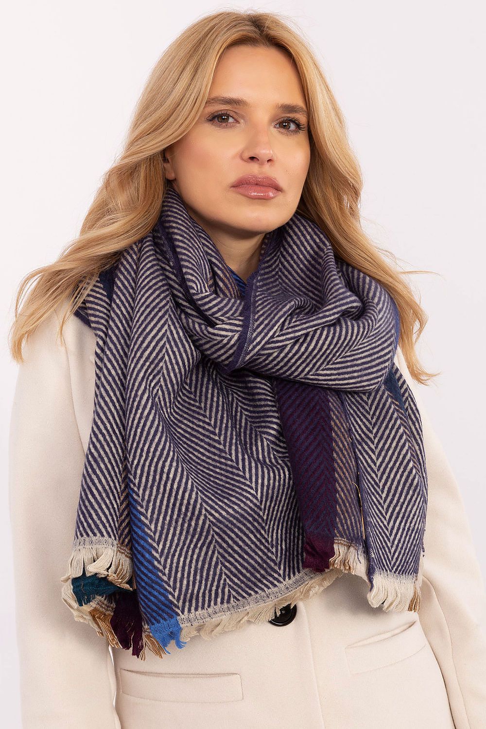 Shawl model 206037 AT 206037_1187724 96 Fashion & Accessories Fashion Nordic