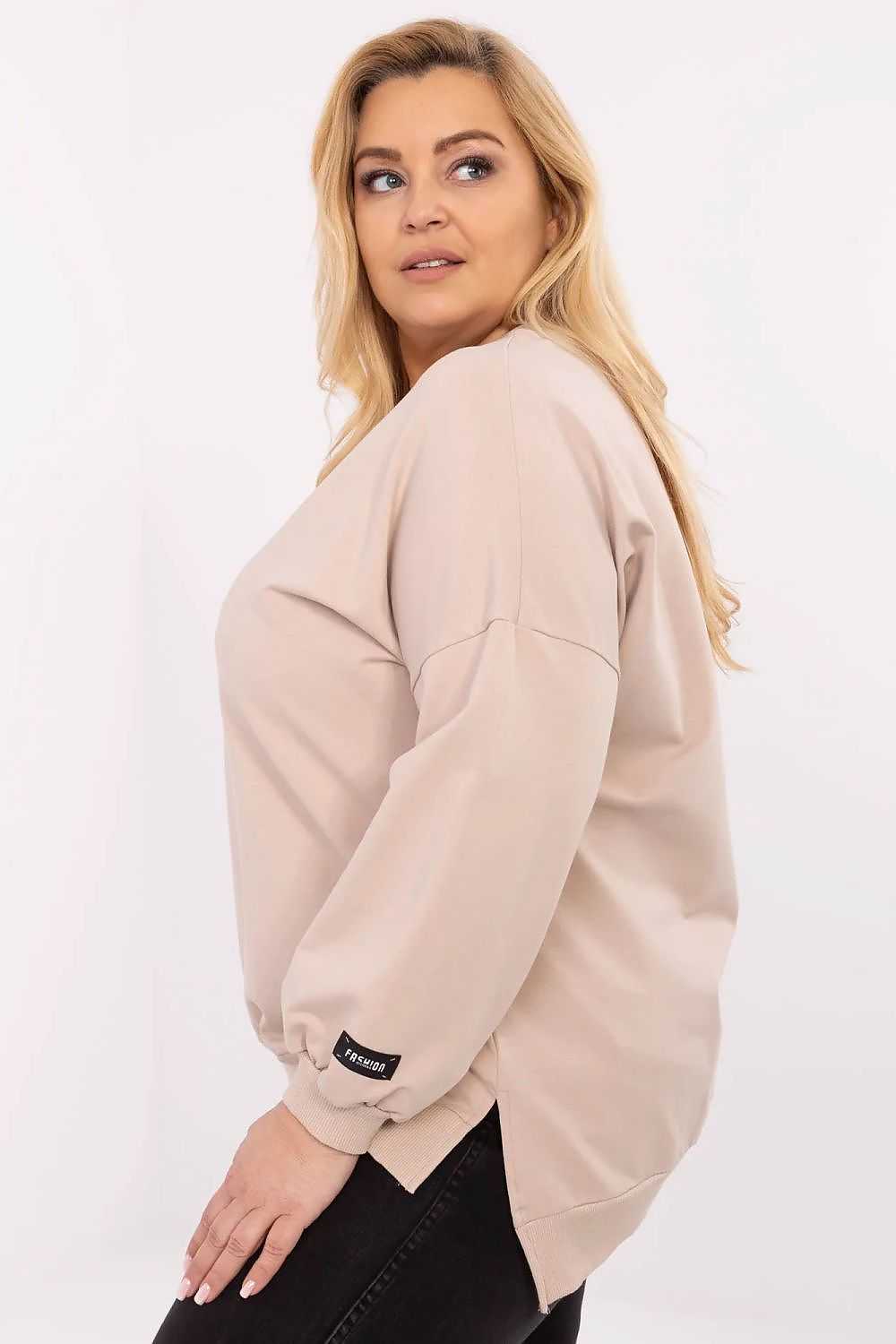 Plus size sweatshirt model 211730 Relevance 211730_1214583 218 kr Women’s Sweatshirts Relevance Fashion Nordic