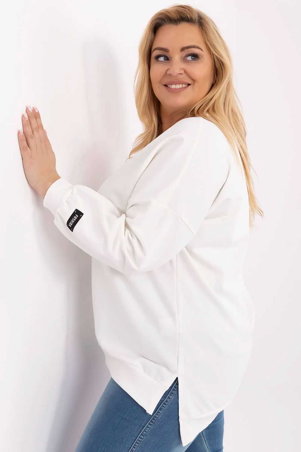 Plus size sweatshirt model 211730 Relevance 211730_1214583 218 kr Women’s Sweatshirts Relevance Fashion Nordic