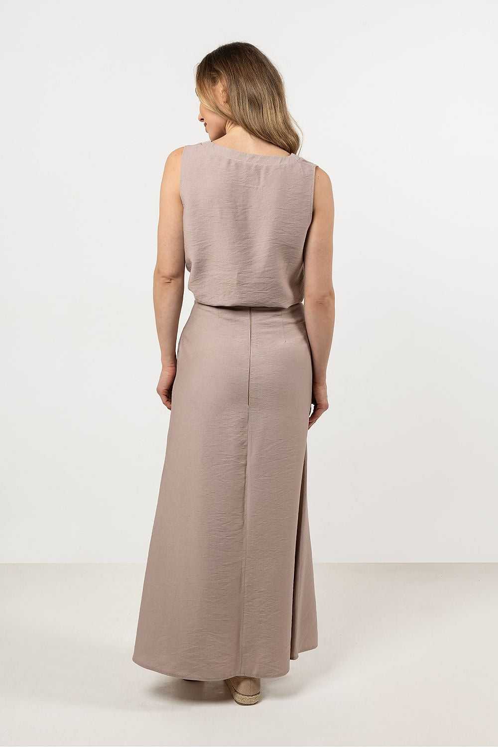 Long skirt model 212207 awama 212207_1216879 434 kr Short Skirt and Top Sets awama Fashion Nordic