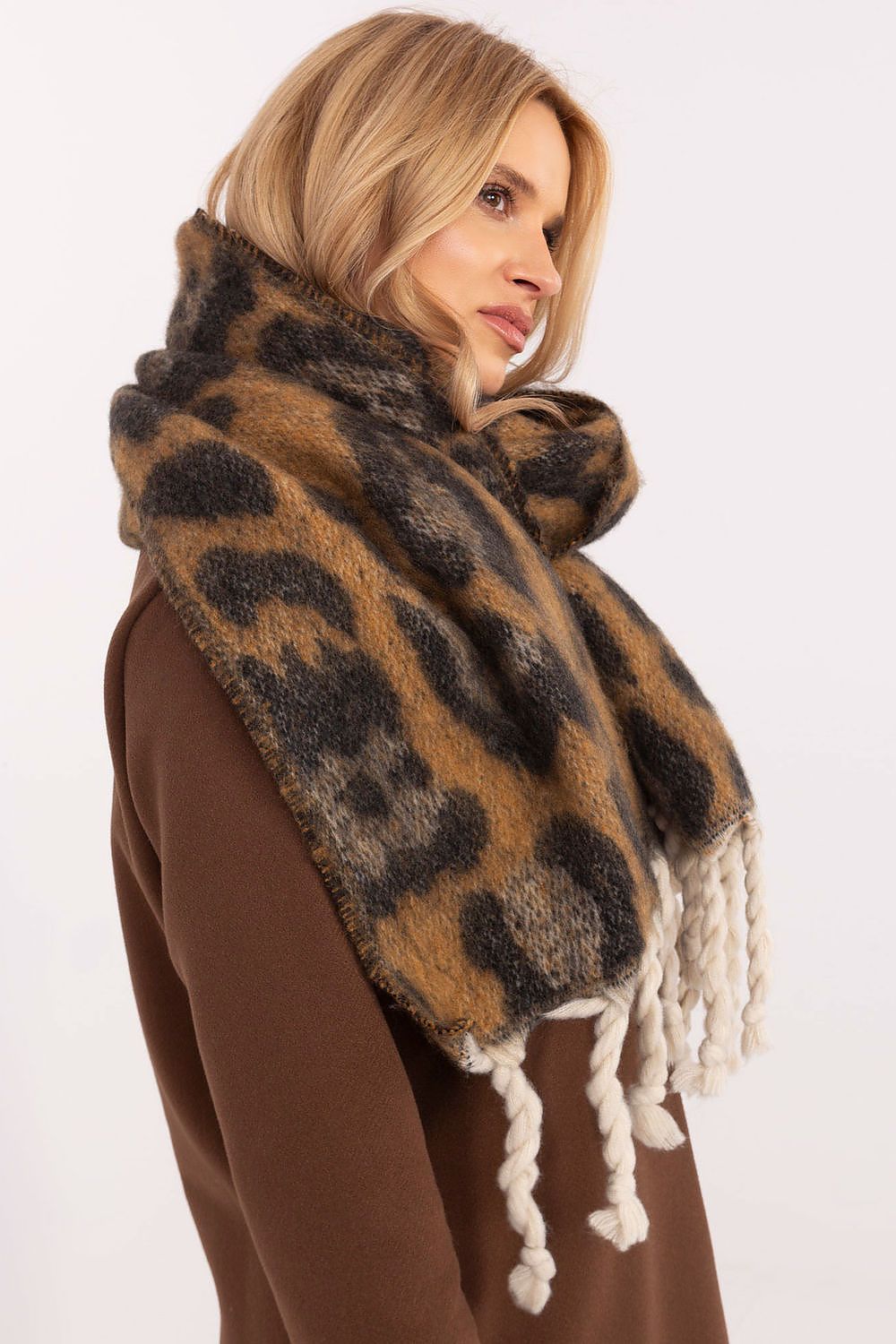 Shawl model 205960 AT 205960_1187366 111 Fashion & Accessories Fashion Nordic