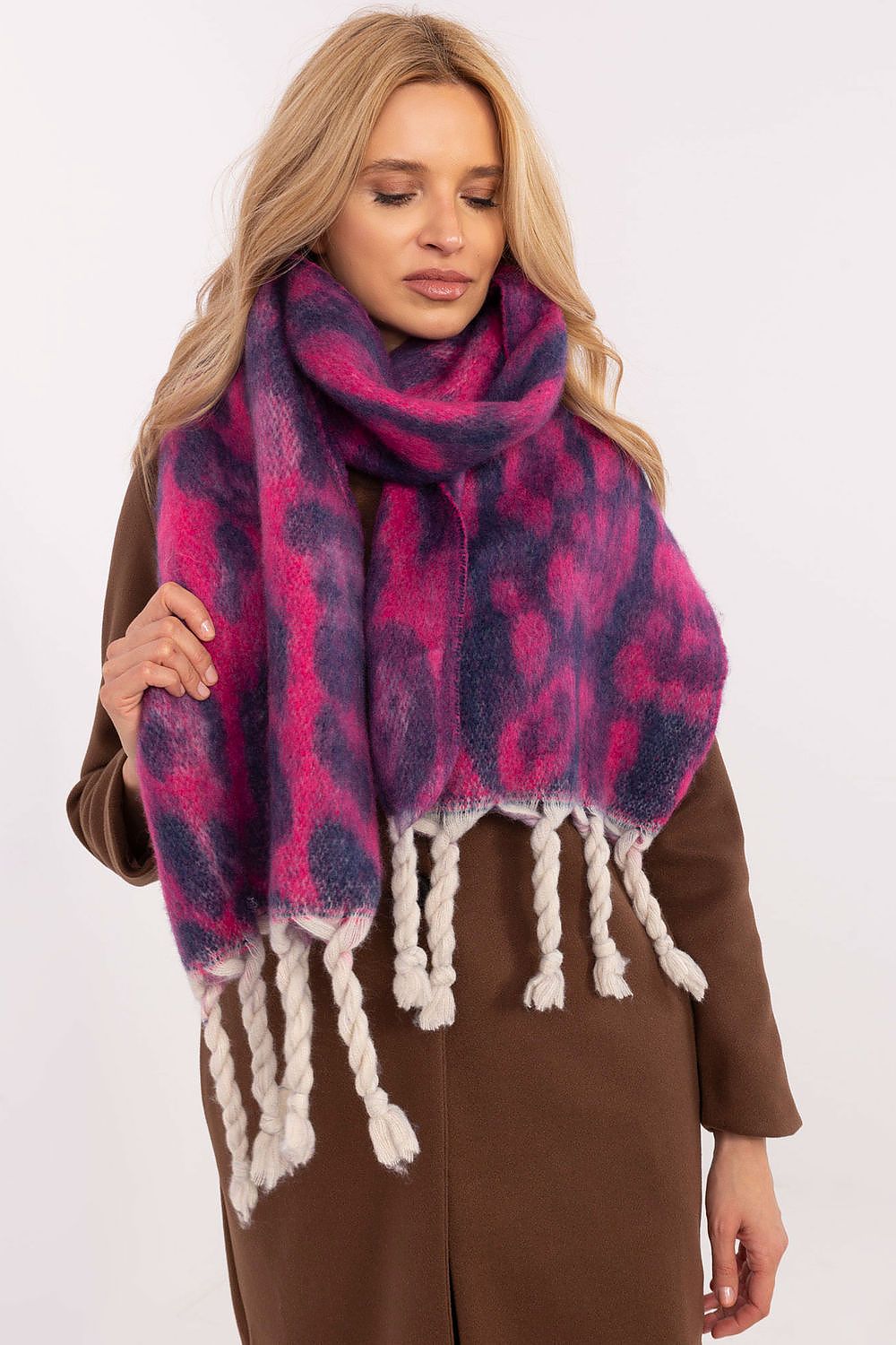 Shawl model 205960 AT 205960_1187366 111 Fashion & Accessories Fashion Nordic