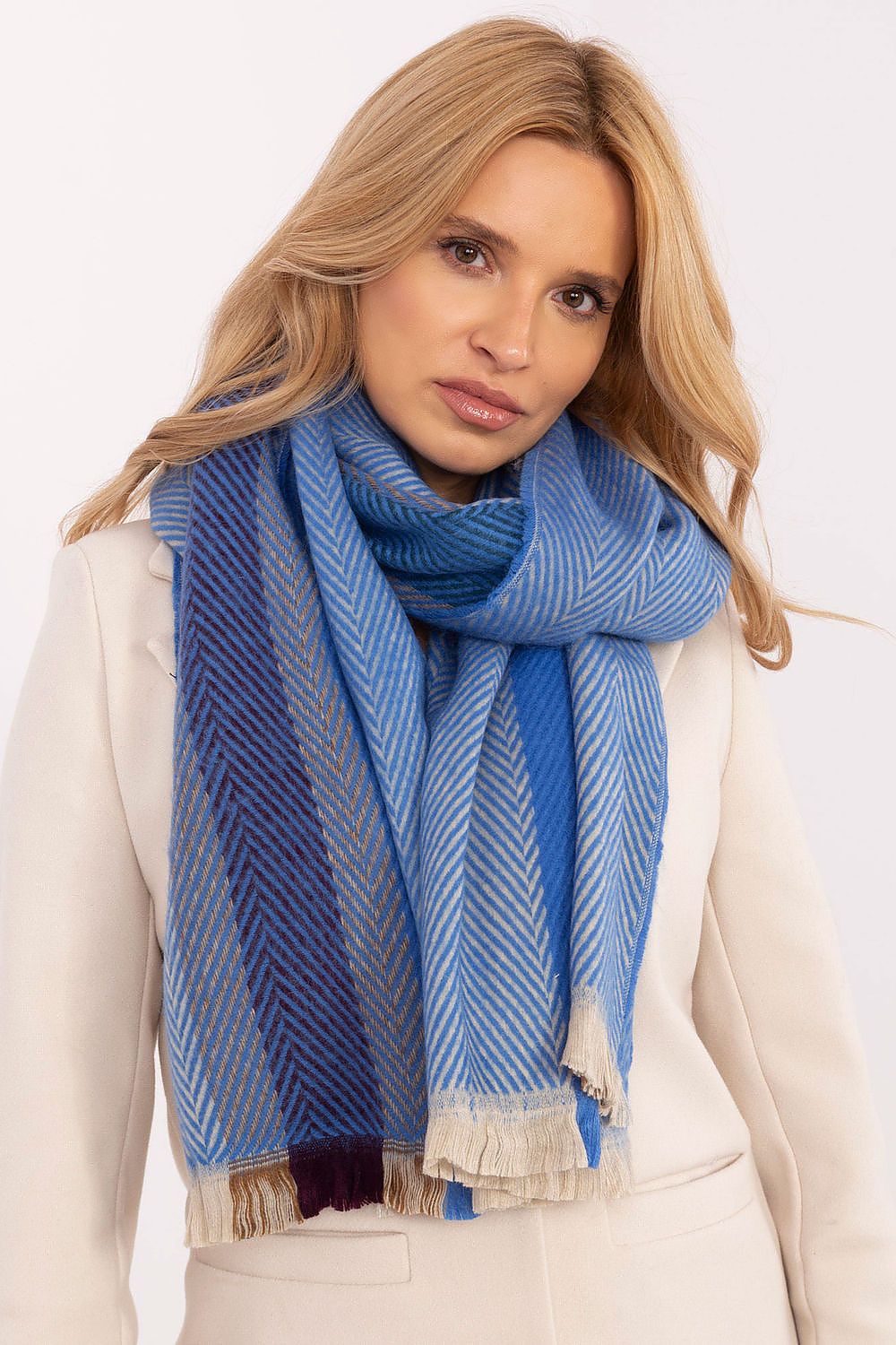 Shawl model 206037 AT 206037_1187724 96 Fashion & Accessories Fashion Nordic